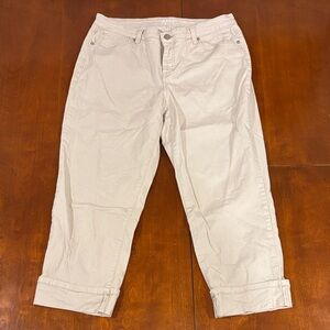 Style & Co. Light Cream Capri‎ Chinos